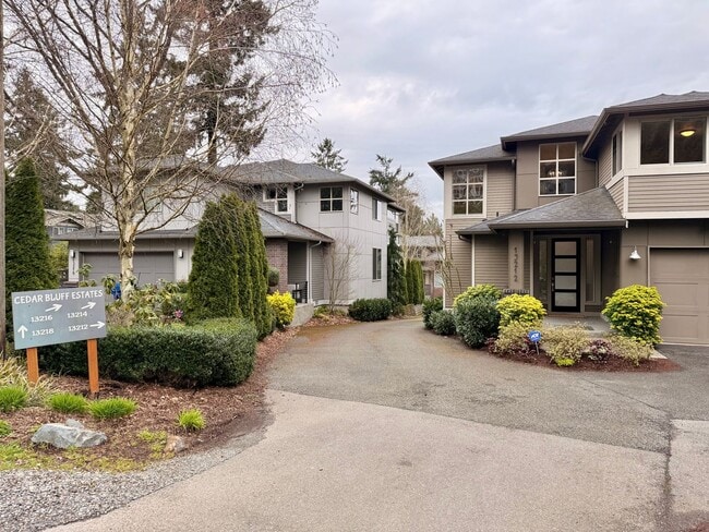 Building Photo - Cedar Park Home