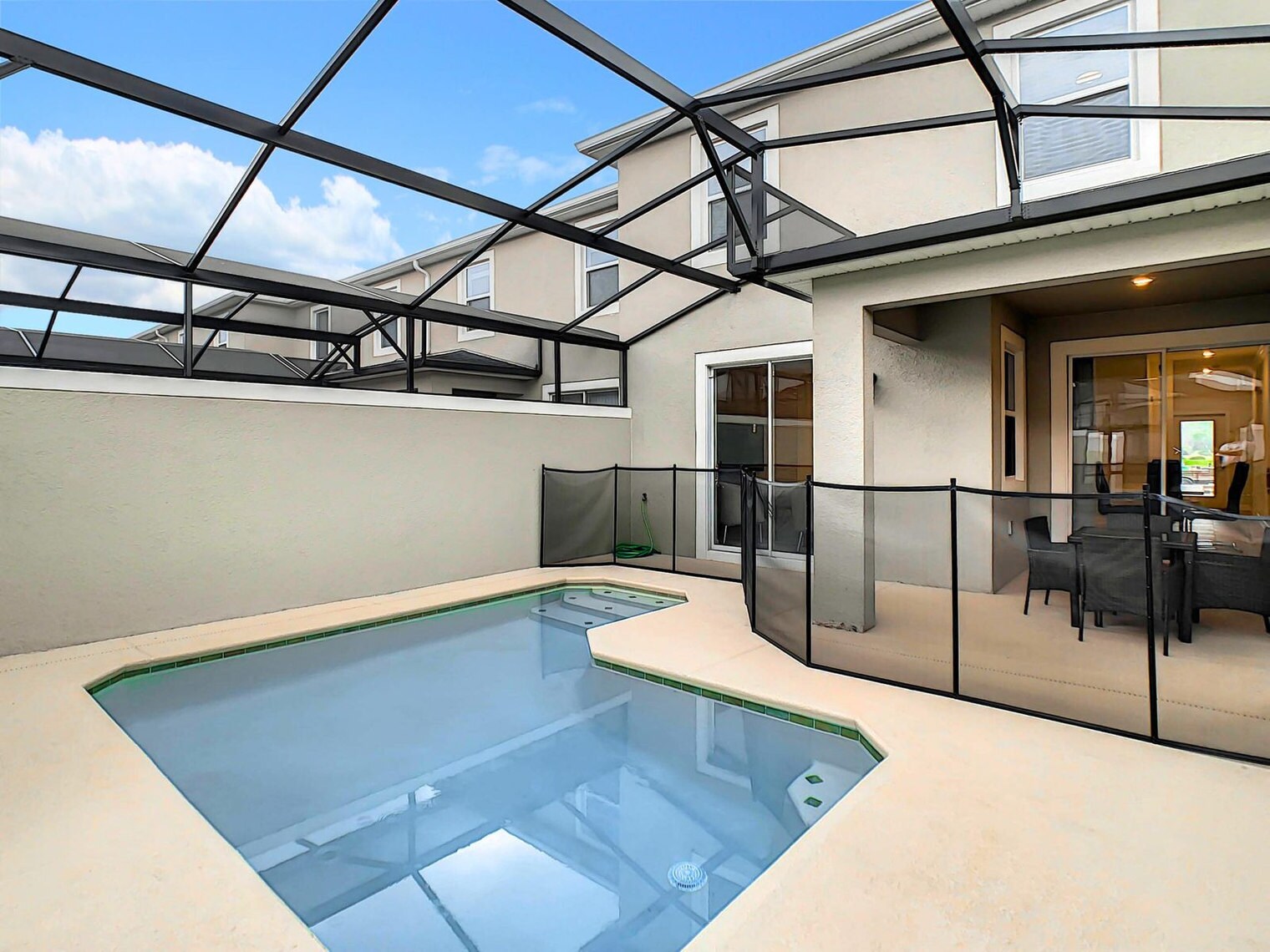 Building Photo - 2865 Simile St