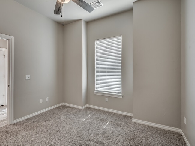 Building Photo - 9205 NW 116th St