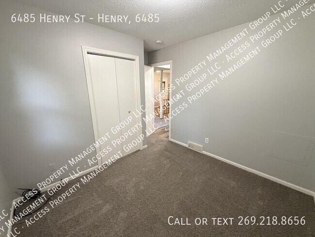 Building Photo - 6485 Henry St