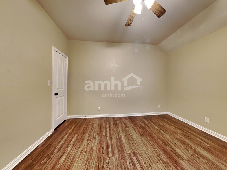 Building Photo - 109 Firestone Dr