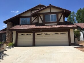 Building Photo - 1938 Aspen Ln