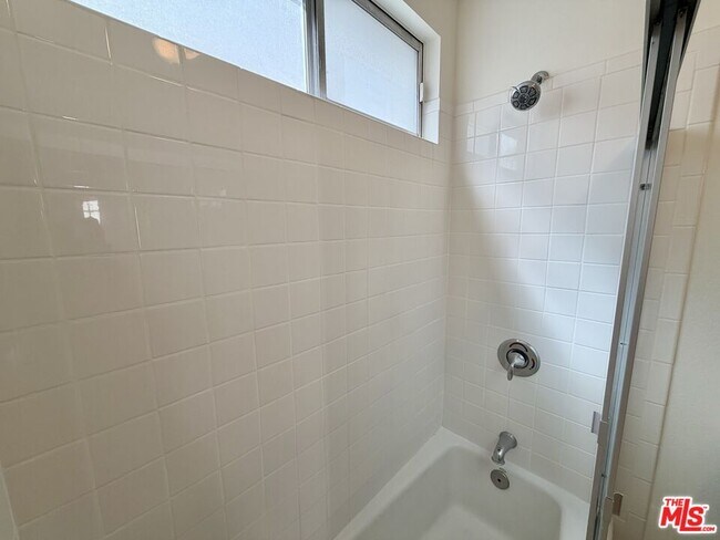 Building Photo - 11727 Mayfield Ave