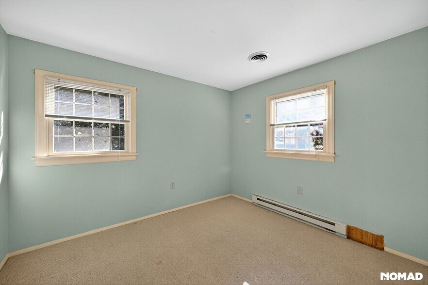 Building Photo - 25 Locust Cir