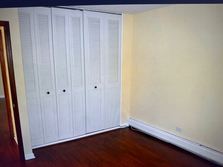 Building Photo - 5125 Blodgett Ave