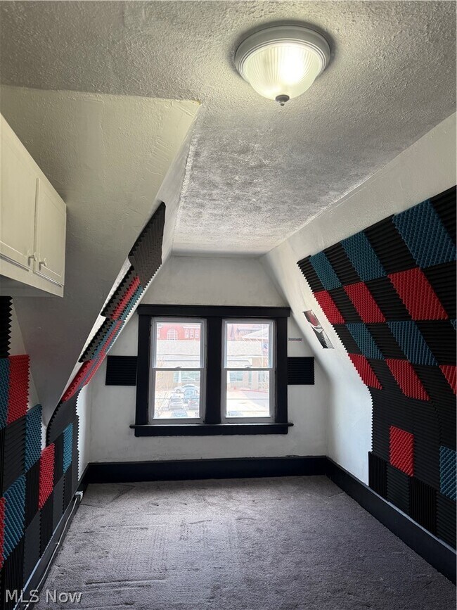 Building Photo - 1460 Elmwood Ave