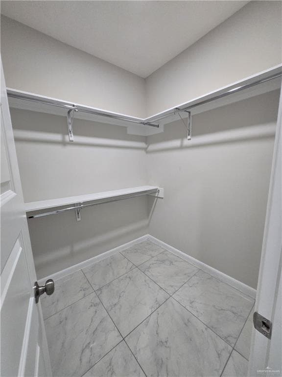 Building Photo - 14 W Woodson Dr