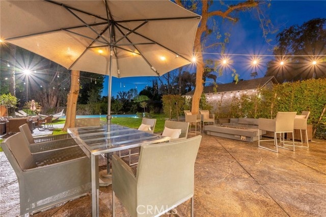 Building Photo - 5932 Lubao Ave