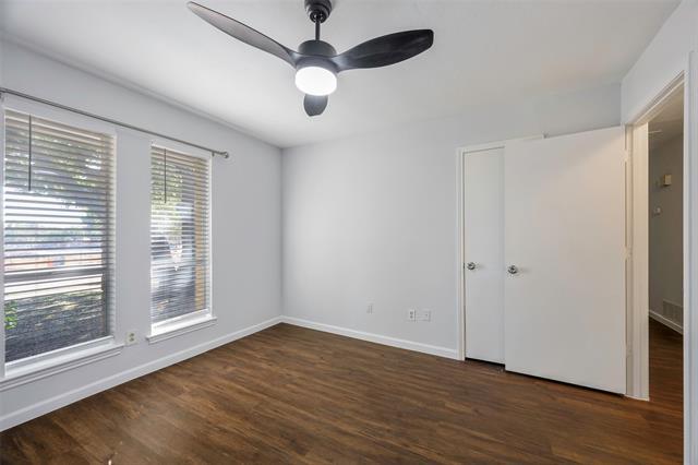 Building Photo - 2609 Pinehurst Dr