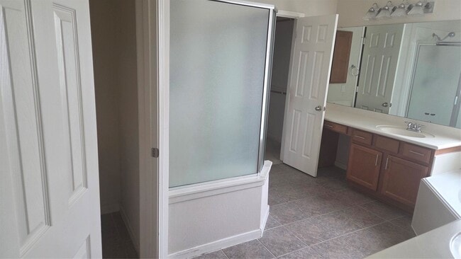 Building Photo - 2103 Trinity Manor Ln