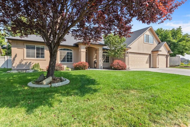 Building Photo - 2480 W San Remo Ct