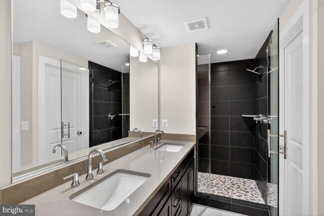 Building Photo - 5128 Ridgeview Retreat Dr