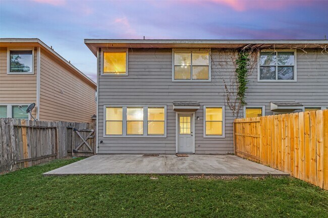 Building Photo - 3323 Atherton Canyon Ln