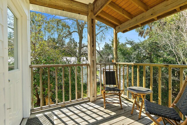 Building Photo - 27 Old Mission Ave