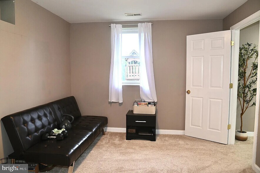 Building Photo - 12170 Emory Falls Ct
