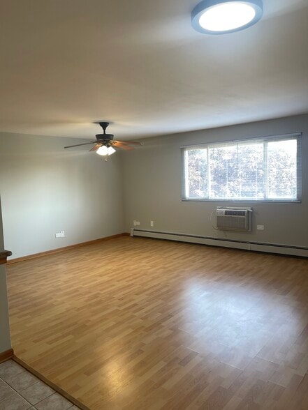 Building Photo - 2531 Thatcher Ave