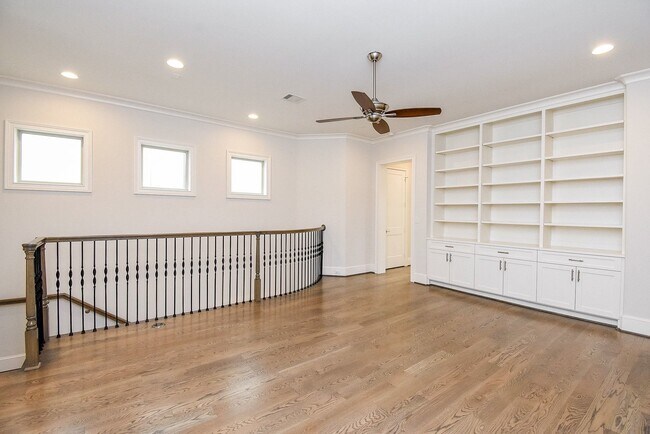 Building Photo - 810 Remington Glade Dr