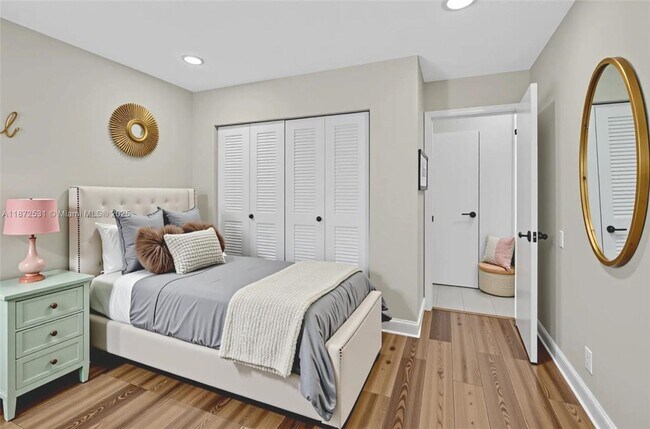 Building Photo - 9581 El Clair Ranch Rd