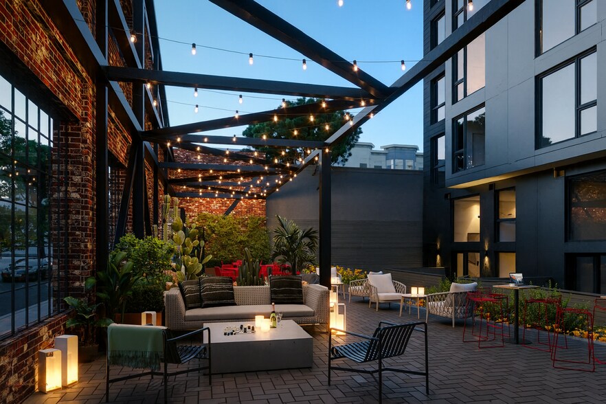 Building Photo - 230 7th St