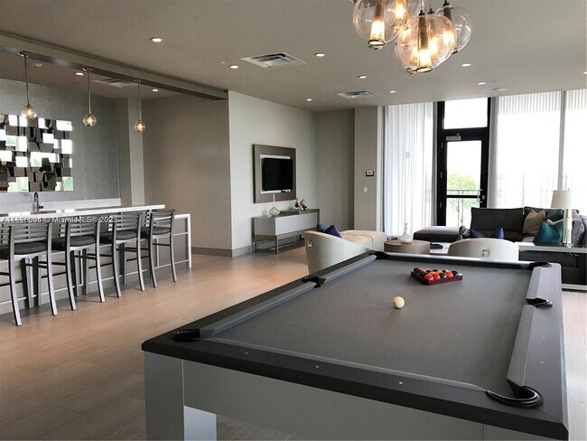 Building Photo - 5300 Paseo Blvd