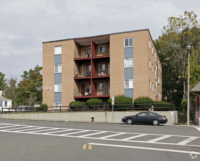Ledgewood Apartments 731 River St Mattapan MA 02126 Apartment Finder