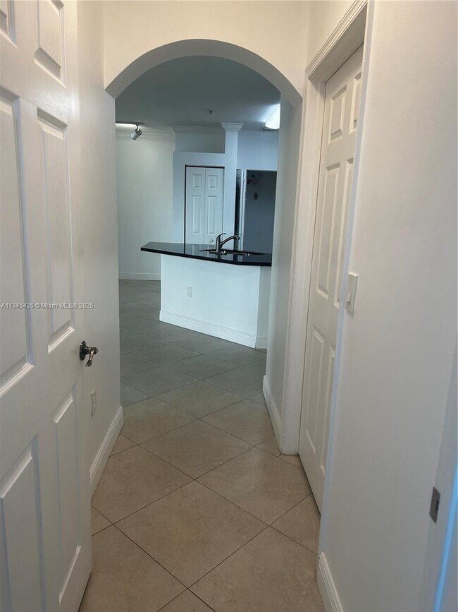 Building Photo - 4602 SW 160th Ave