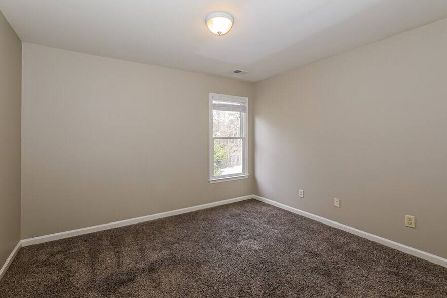 Building Photo - 312 Viceroy Curve