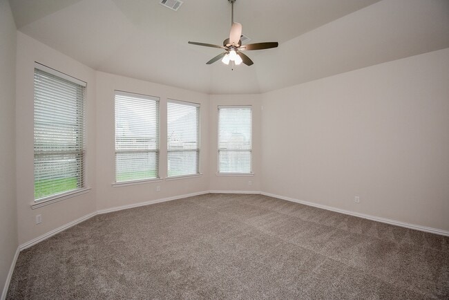 Building Photo - 27231 Symphony Creek Ln