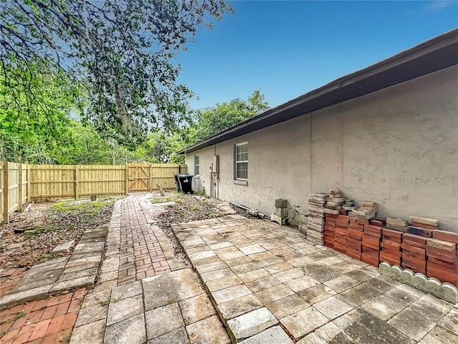 Building Photo - 2557 Riva Ct