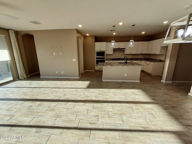Building Photo - 704 N 152nd Dr