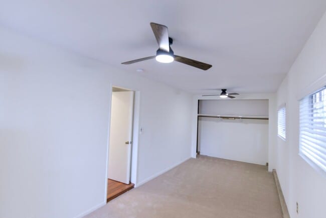 Building Photo - Spacious One Bedroom Single Family Home wi...