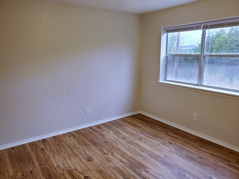 Terrific Light and Views. - 428 Kays Ln