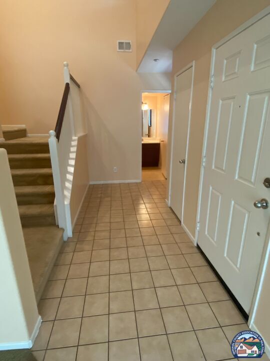 Building Photo - 642 Brewer Rd
