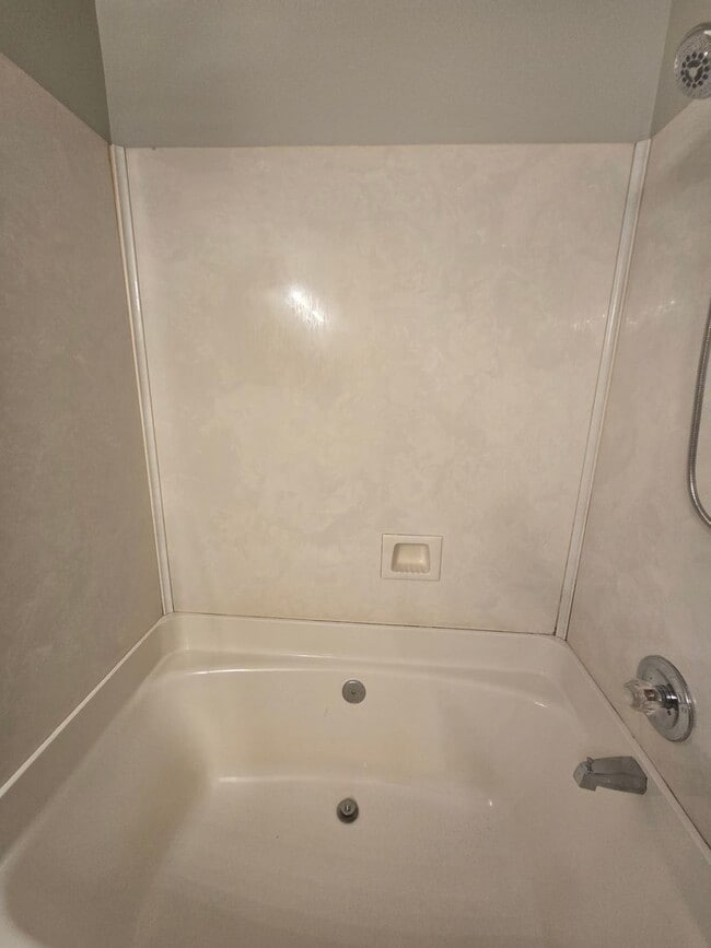 Building Photo - 3375 Galleria Dr