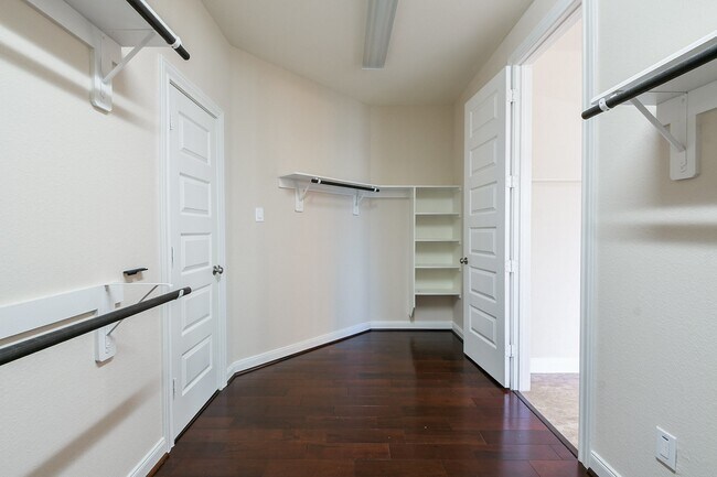 Building Photo - 4606 Sky Harbor Ct
