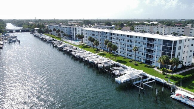 Building Photo - 108 Paradise Harbour Blvd