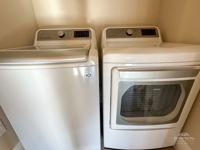 Building Photo - 1943 Townsend Ave