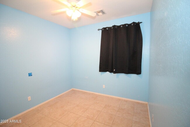 Building Photo - 4815 N 95th Ln
