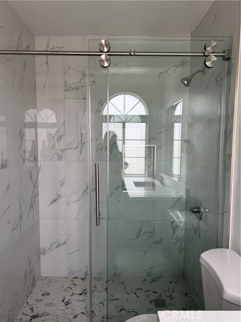 Building Photo - 5704 Sultana Ave