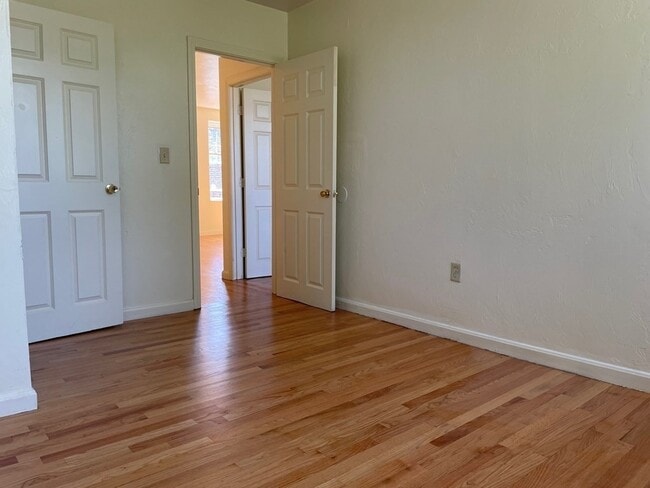 Building Photo - 714 Shawmut Ave