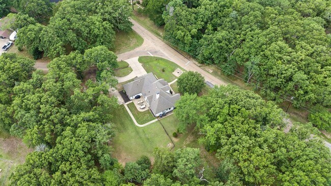 Building Photo - 109 Enchanted Dr