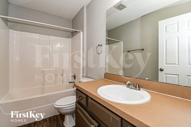 Building Photo - 8006 Welbeck Ln