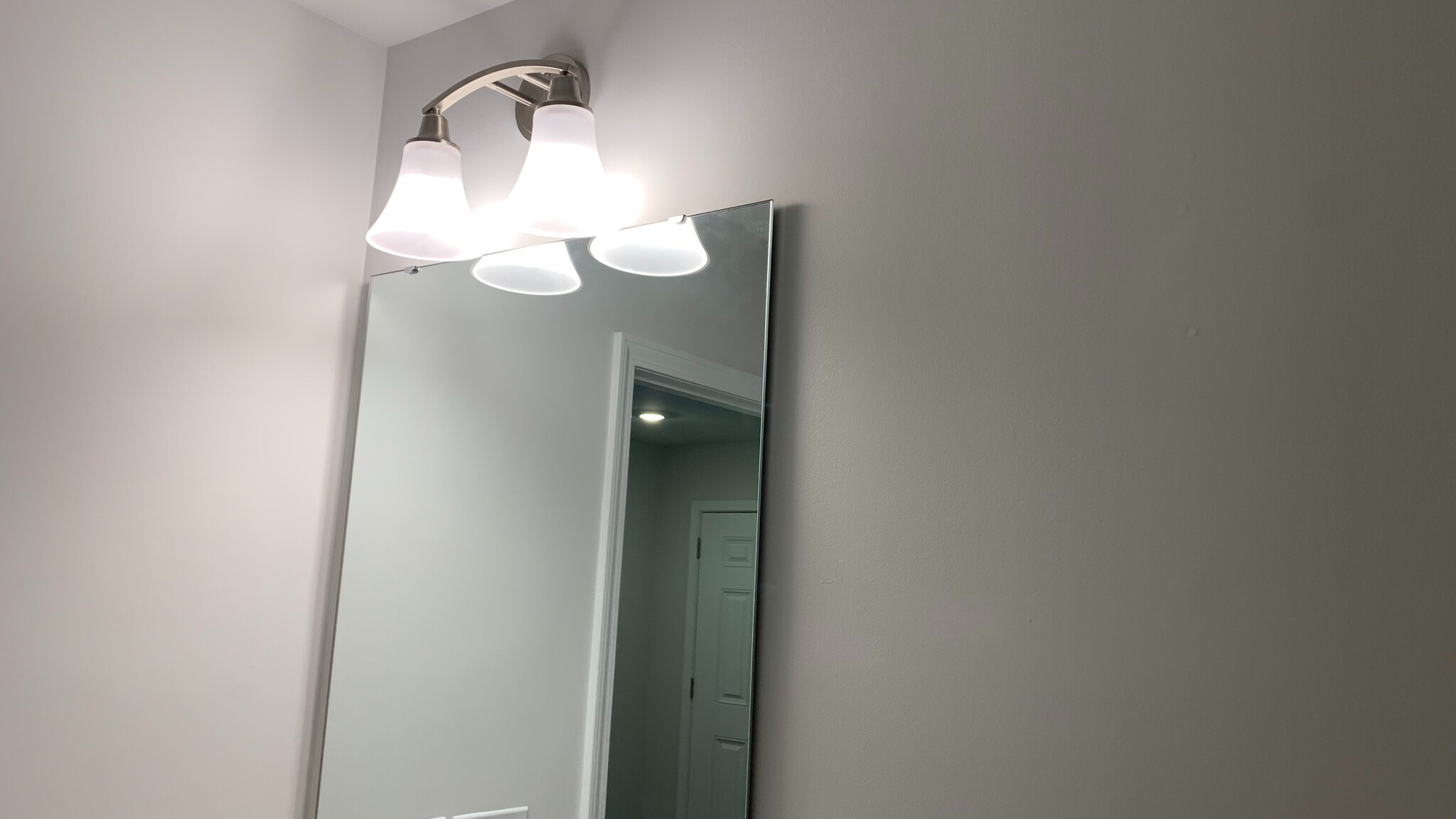 Building Photo - Room in Townhome on Chert Ln