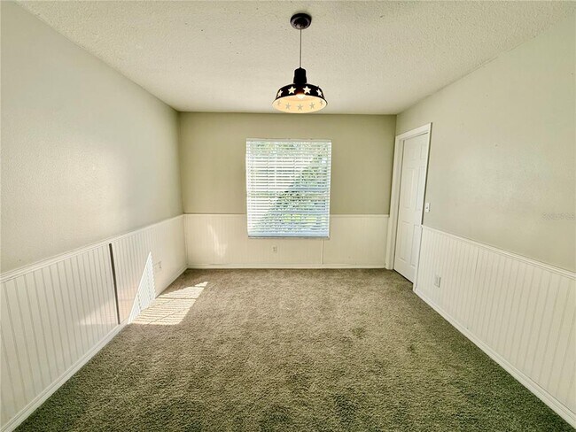 Building Photo - 11161 Creek Haven Dr