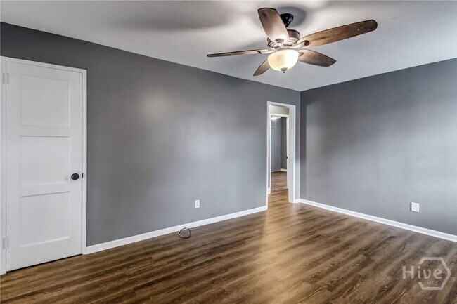 Building Photo - 414 E 58th St