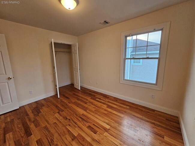 Building Photo - 11A 16th St