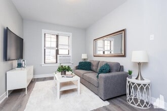 Building Photo - 0 bedroom in Chicago IL 60614