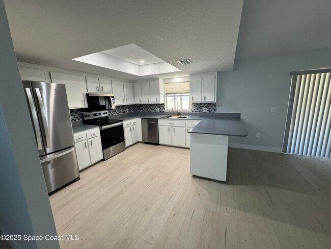Building Photo - 1320 Woodingham Dr