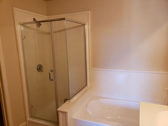 Building Photo - Two Bedroom Two Bath Condo at Fallen Leaf Gated Community