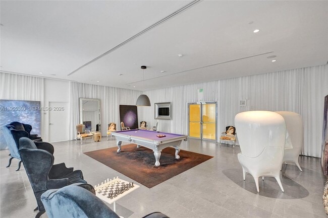 Building Photo - 495 Brickell Ave